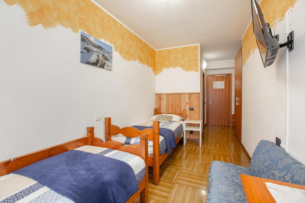 Hotel Biancospino Lanzada Buitenkant foto