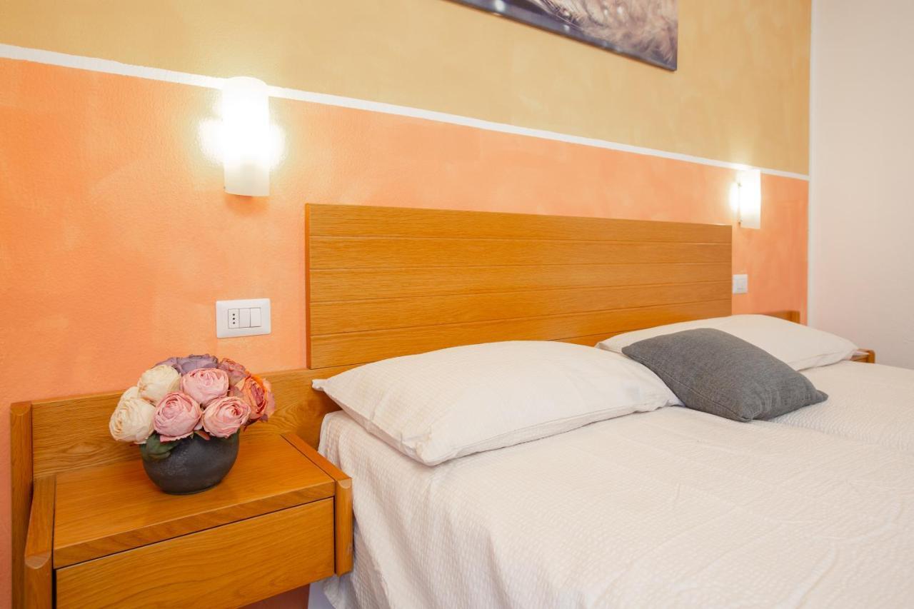 Hotel Biancospino Lanzada Buitenkant foto