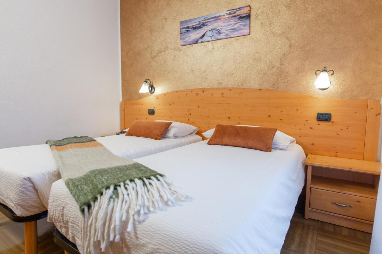 Hotel Biancospino Lanzada Buitenkant foto